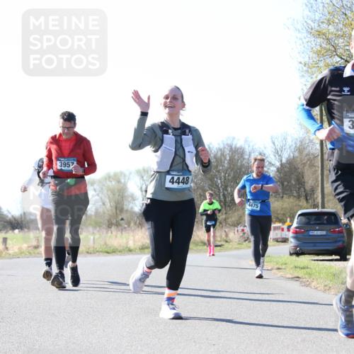 06.04.2025 - 44. Internationalen Wilhelmsburger Insellauf Jannik Wohlers http://msf.ph/oto/7623528 06.04.2025 10:28:52 Laufen 3957, 4448, 4475, 4321, 3013 meine-sportfotos.de