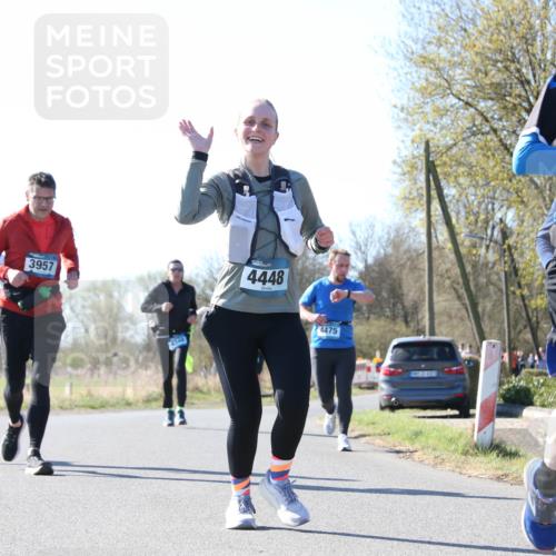06.04.2025 - 44. Internationalen Wilhelmsburger Insellauf Jannik Wohlers http://msf.ph/oto/7623532 06.04.2025 10:28:52 Laufen 321, 3957, 4448, 4475, 40, 31, 6723, 13 meine-sportfotos.de