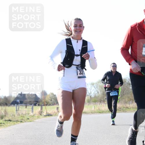 06.04.2025 - 44. Internationalen Wilhelmsburger Insellauf Jannik Wohlers http://msf.ph/oto/7623541 06.04.2025 10:28:54 Laufen 321, 44, 3957, 4340, 75 meine-sportfotos.de