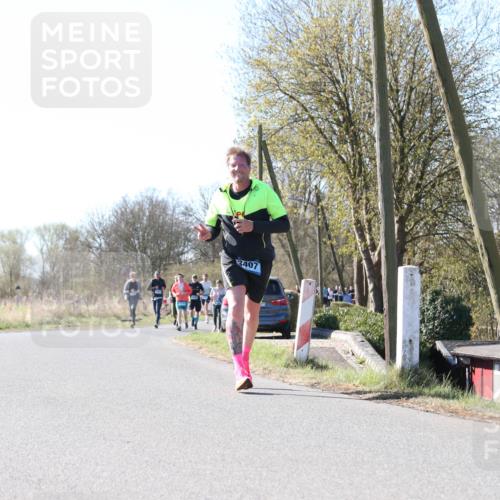 06.04.2025 - 44. Internationalen Wilhelmsburger Insellauf Jannik Wohlers http://msf.ph/oto/7623550 06.04.2025 10:29:01 Laufen 3407 meine-sportfotos.de