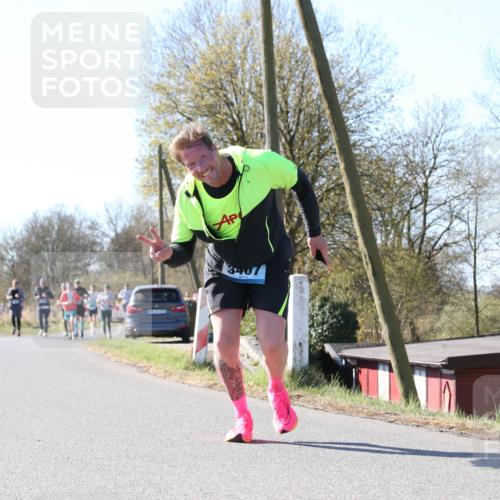 06.04.2025 - 44. Internationalen Wilhelmsburger Insellauf Jannik Wohlers http://msf.ph/oto/7623557 06.04.2025 10:29:03 Laufen  meine-sportfotos.de
