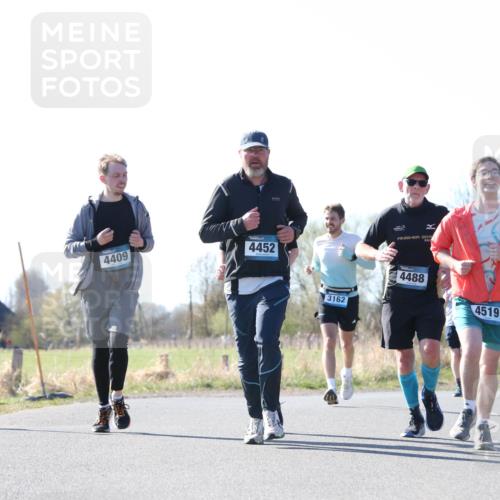 06.04.2025 - 44. Internationalen Wilhelmsburger Insellauf Jannik Wohlers http://msf.ph/oto/7623570 06.04.2025 10:29:12 Laufen 4409, 4452, 3162, 201, 4488, 4519, 3844, 4456 meine-sportfotos.de