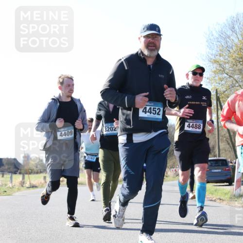 06.04.2025 - 44. Internationalen Wilhelmsburger Insellauf Jannik Wohlers http://msf.ph/oto/7623578 06.04.2025 10:29:15 Laufen 4409, 3162, 3202, 4452, 2015, 4488, 4519 meine-sportfotos.de
