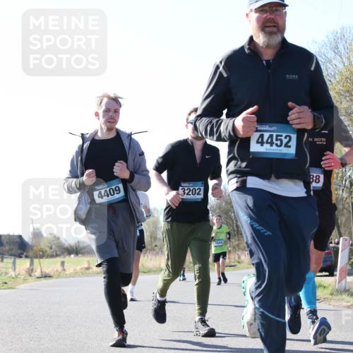 06.04.2025 - 44. Internationalen Wilhelmsburger Insellauf Jannik Wohlers http://msf.ph/oto/7623580 06.04.2025 10:29:16 Laufen 4409, 3202, 3844, 4452, 2015, 88, 4519 meine-sportfotos.de