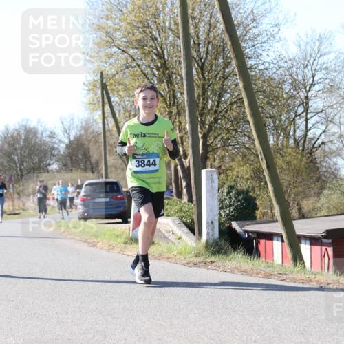 06.04.2025 - 44. Internationalen Wilhelmsburger Insellauf Jannik Wohlers http://msf.ph/oto/7623593 06.04.2025 10:29:20 Laufen 420, 43831423, 3844 meine-sportfotos.de
