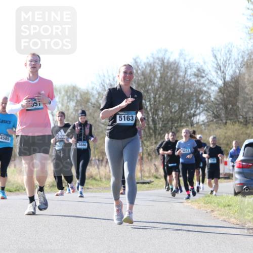 06.04.2025 - 44. Internationalen Wilhelmsburger Insellauf Jannik Wohlers http://msf.ph/oto/7623606 06.04.2025 10:29:28 Laufen 4585, 3886, 5163, 3212, 1745, 4321 meine-sportfotos.de