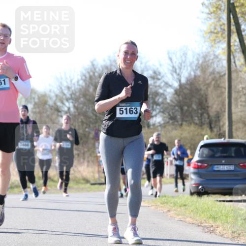 06.04.2025 - 44. Internationalen Wilhelmsburger Insellauf Jannik Wohlers http://msf.ph/oto/7623612 06.04.2025 10:29:29 Laufen 3851, 4585, 3886, 5163 meine-sportfotos.de