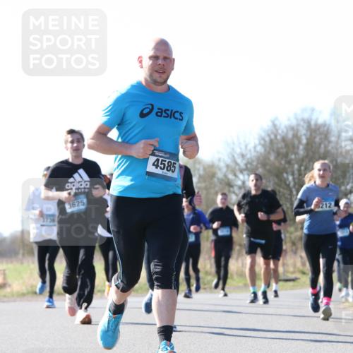 06.04.2025 - 44. Internationalen Wilhelmsburger Insellauf Jannik Wohlers http://msf.ph/oto/7623624 06.04.2025 10:29:33 Laufen 3625, 4585, 6212 meine-sportfotos.de