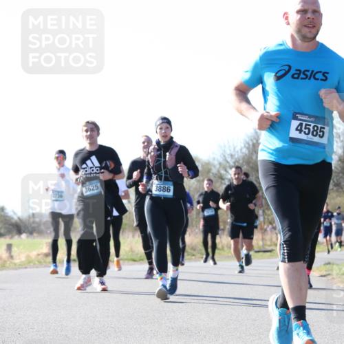 06.04.2025 - 44. Internationalen Wilhelmsburger Insellauf Jannik Wohlers http://msf.ph/oto/7623625 06.04.2025 10:29:34 Laufen 3736, 3625, 3886, 4585, 58, 31, 4923 meine-sportfotos.de
