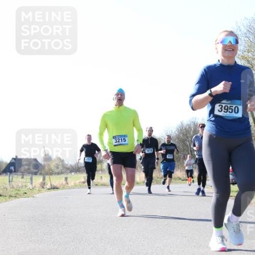 06.04.2025 - 44. Internationalen Wilhelmsburger Insellauf Jannik Wohlers http://msf.ph/oto/7623730 06.04.2025 10:30:12 Laufen 3151, 3215, 3818, 3072, 3950 meine-sportfotos.de