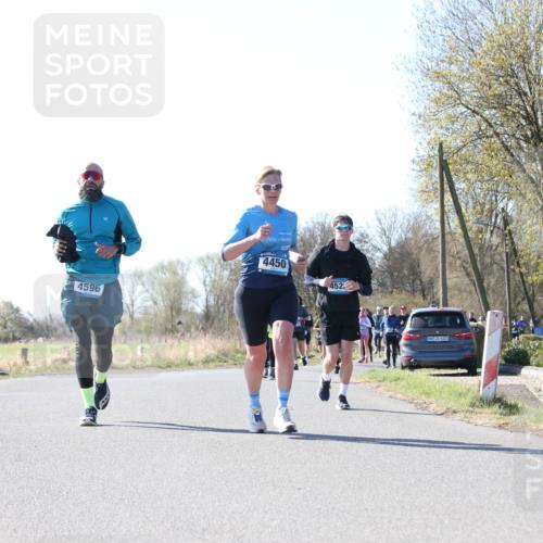 06.04.2025 - 44. Internationalen Wilhelmsburger Insellauf Jannik Wohlers http://msf.ph/oto/7623762 06.04.2025 10:30:23 Laufen 4596, 4450, 452, 31, 4321, 39 meine-sportfotos.de