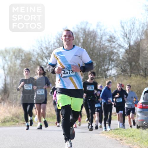 06.04.2025 - 44. Internationalen Wilhelmsburger Insellauf Jannik Wohlers http://msf.ph/oto/7623770 06.04.2025 10:30:26 Laufen 3593, 3065, 4276, 4573, 5182, 31, 4321 meine-sportfotos.de