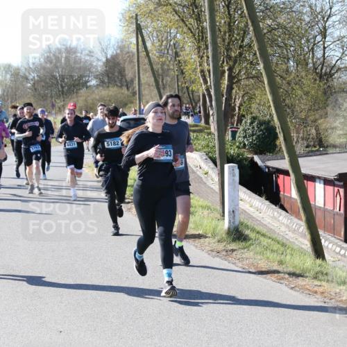 06.04.2025 - 44. Internationalen Wilhelmsburger Insellauf Jannik Wohlers http://msf.ph/oto/7623776 06.04.2025 10:30:34 Laufen 3065, 3763, 4431, 5182, 93 meine-sportfotos.de