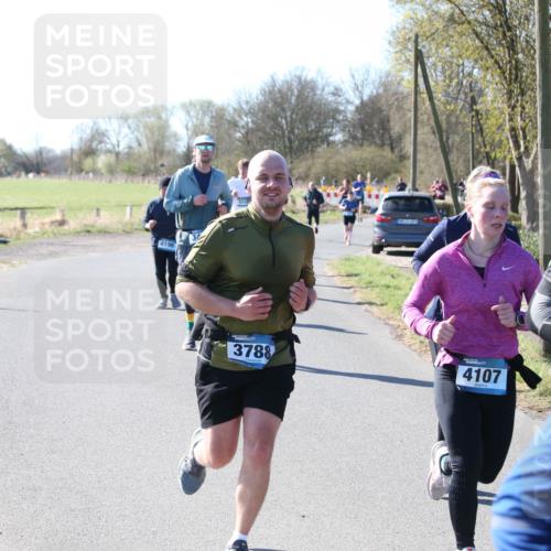 06.04.2025 - 44. Internationalen Wilhelmsburger Insellauf Jannik Wohlers http://msf.ph/oto/7623794 06.04.2025 10:30:40 Laufen 311, 3788, 4107, 2024 meine-sportfotos.de