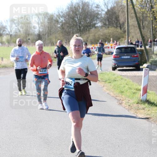 06.04.2025 - 44. Internationalen Wilhelmsburger Insellauf Jannik Wohlers http://msf.ph/oto/7623806 06.04.2025 10:30:47 Laufen 172, 4444, 2462 meine-sportfotos.de