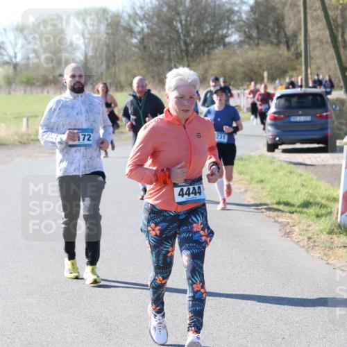 06.04.2025 - 44. Internationalen Wilhelmsburger Insellauf Jannik Wohlers http://msf.ph/oto/7623810 06.04.2025 10:30:49 Laufen 172, 3, 231, 4444 meine-sportfotos.de