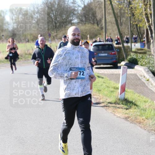 06.04.2025 - 44. Internationalen Wilhelmsburger Insellauf Jannik Wohlers http://msf.ph/oto/7623816 06.04.2025 10:30:51 Laufen 72 meine-sportfotos.de