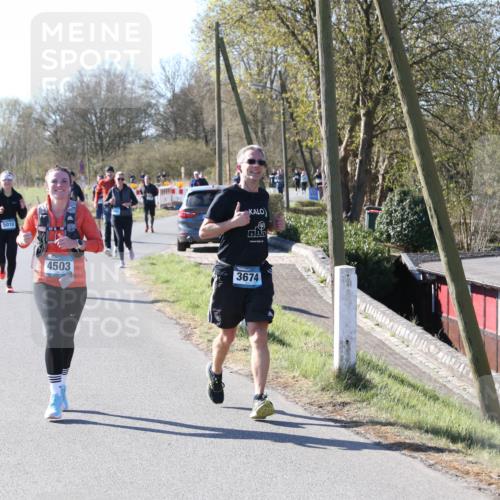 06.04.2025 - 44. Internationalen Wilhelmsburger Insellauf Jannik Wohlers http://msf.ph/oto/7623841 06.04.2025 10:31:07 Laufen 5010, 4503, 211, 3674 meine-sportfotos.de