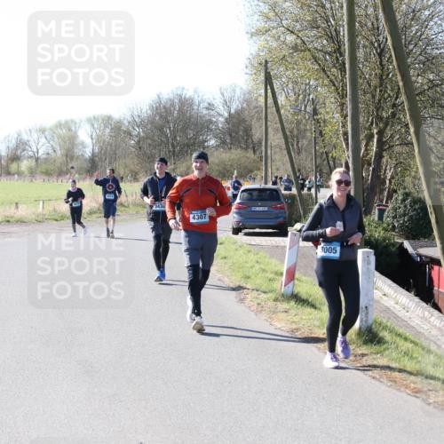 06.04.2025 - 44. Internationalen Wilhelmsburger Insellauf Jannik Wohlers http://msf.ph/oto/7623860 06.04.2025 10:31:14 Laufen 3874, 343, 4307, 31, 4321, 3005 meine-sportfotos.de