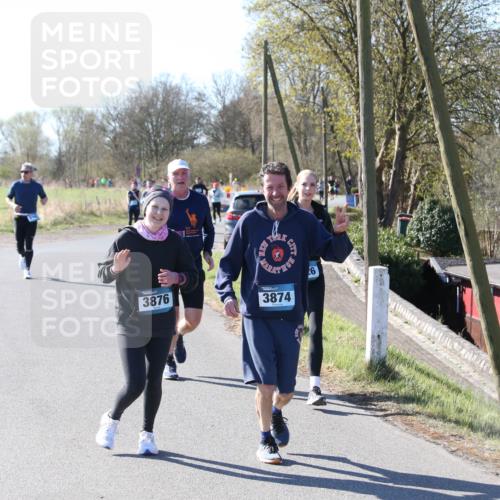 06.04.2025 - 44. Internationalen Wilhelmsburger Insellauf Jannik Wohlers http://msf.ph/oto/7623872 06.04.2025 10:31:26 Laufen 3876, 3874, 6 meine-sportfotos.de