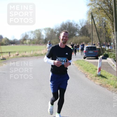 06.04.2025 - 44. Internationalen Wilhelmsburger Insellauf Jannik Wohlers http://msf.ph/oto/7623899 06.04.2025 10:31:54 Laufen 2964 meine-sportfotos.de