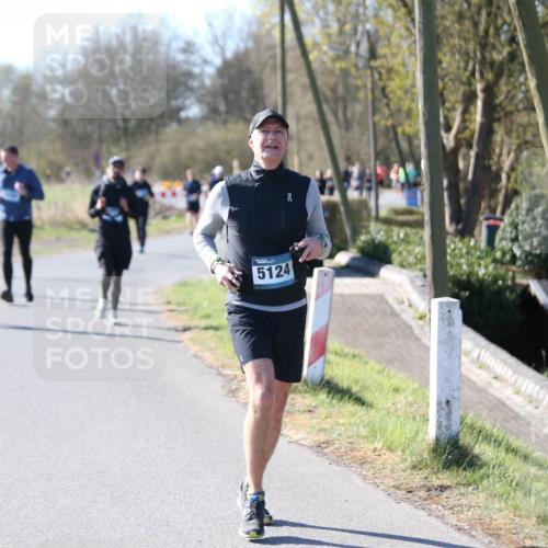 06.04.2025 - 44. Internationalen Wilhelmsburger Insellauf Jannik Wohlers http://msf.ph/oto/7623915 06.04.2025 10:32:02 Laufen 5124 meine-sportfotos.de