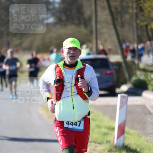 06.04.2025 - 44. Internationalen Wilhelmsburger Insellauf Jannik Wohlers http://msf.ph/oto/7623988 06.04.2025 10:32:21 Laufen 4447 meine-sportfotos.de