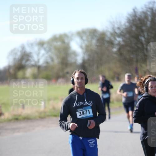 06.04.2025 - 44. Internationalen Wilhelmsburger Insellauf Jannik Wohlers http://msf.ph/oto/7624000 06.04.2025 10:32:23 Laufen 3471 meine-sportfotos.de