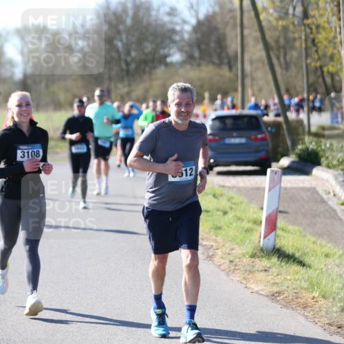 06.04.2025 - 44. Internationalen Wilhelmsburger Insellauf Jannik Wohlers http://msf.ph/oto/7624004 06.04.2025 10:32:30 Laufen 3108, 512 meine-sportfotos.de
