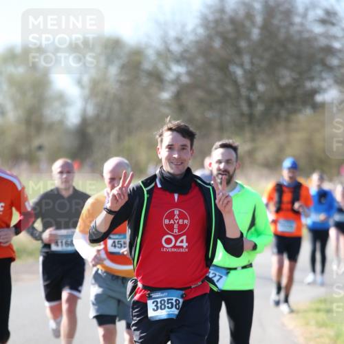 06.04.2025 - 44. Internationalen Wilhelmsburger Insellauf Jannik Wohlers http://msf.ph/oto/7624026 06.04.2025 10:32:39 Laufen 455, 04, 27, 3858 meine-sportfotos.de