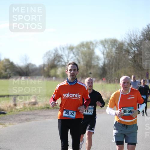 06.04.2025 - 44. Internationalen Wilhelmsburger Insellauf Jannik Wohlers http://msf.ph/oto/7624034 06.04.2025 10:32:41 Laufen 4552, 4168, 4168, 4550 meine-sportfotos.de