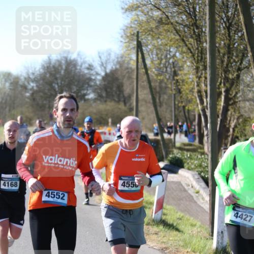 06.04.2025 - 44. Internationalen Wilhelmsburger Insellauf Jannik Wohlers http://msf.ph/oto/7624043 06.04.2025 10:32:42 Laufen 4168, 4168, 4556, 4427, 4552 meine-sportfotos.de