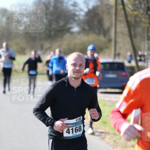 06.04.2025 - 44. Internationalen Wilhelmsburger Insellauf Jannik Wohlers http://msf.ph/oto/7624047 06.04.2025 10:32:44 Laufen 4168, 4168 meine-sportfotos.de
