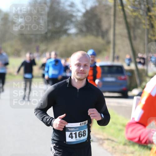 06.04.2025 - 44. Internationalen Wilhelmsburger Insellauf Jannik Wohlers http://msf.ph/oto/7624048 06.04.2025 10:32:44 Laufen 44, 4168, 4168 meine-sportfotos.de