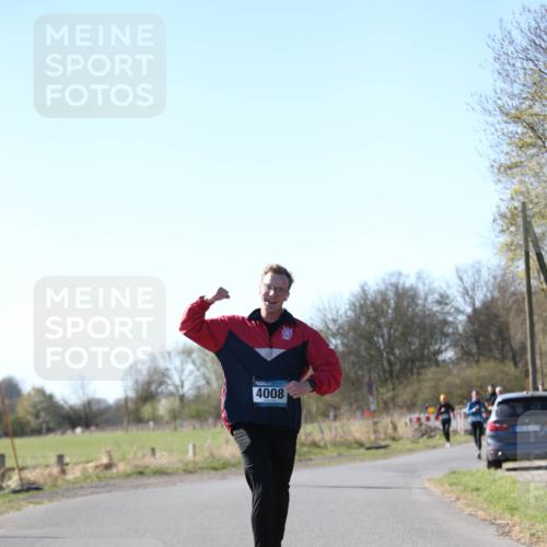 06.04.2025 - 44. Internationalen Wilhelmsburger Insellauf Jannik Wohlers http://msf.ph/oto/7624082 06.04.2025 10:32:55 Laufen 4008 meine-sportfotos.de