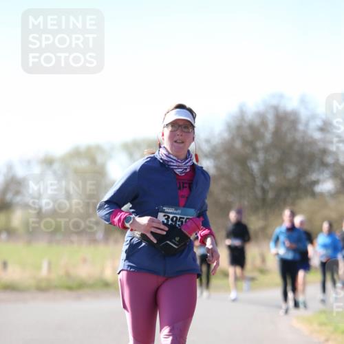 06.04.2025 - 44. Internationalen Wilhelmsburger Insellauf Jannik Wohlers http://msf.ph/oto/7624107 06.04.2025 10:33:02 Laufen 395 meine-sportfotos.de