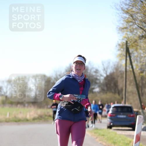 06.04.2025 - 44. Internationalen Wilhelmsburger Insellauf Jannik Wohlers http://msf.ph/oto/7624111 06.04.2025 10:33:03 Laufen  meine-sportfotos.de
