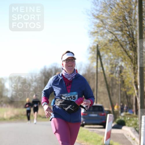 06.04.2025 - 44. Internationalen Wilhelmsburger Insellauf Jannik Wohlers http://msf.ph/oto/7624115 06.04.2025 10:33:03 Laufen 255 meine-sportfotos.de