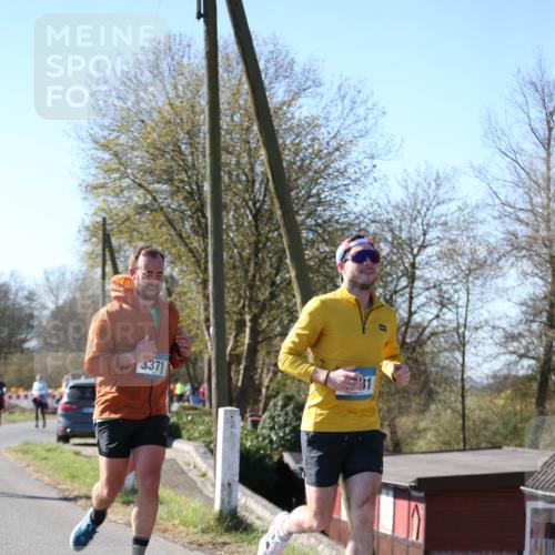 06.04.2025 - 44. Internationalen Wilhelmsburger Insellauf Jannik Wohlers http://msf.ph/oto/7624198 06.04.2025 10:33:32 Laufen 3371 meine-sportfotos.de