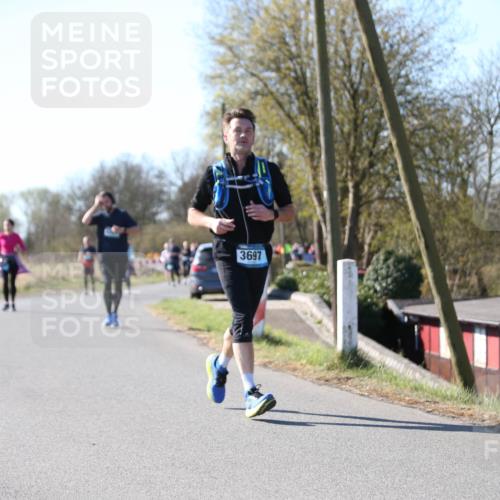 06.04.2025 - 44. Internationalen Wilhelmsburger Insellauf Jannik Wohlers http://msf.ph/oto/7624201 06.04.2025 10:33:35 Laufen 3697 meine-sportfotos.de