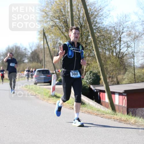 06.04.2025 - 44. Internationalen Wilhelmsburger Insellauf Jannik Wohlers http://msf.ph/oto/7624206 06.04.2025 10:33:35 Laufen 3697 meine-sportfotos.de