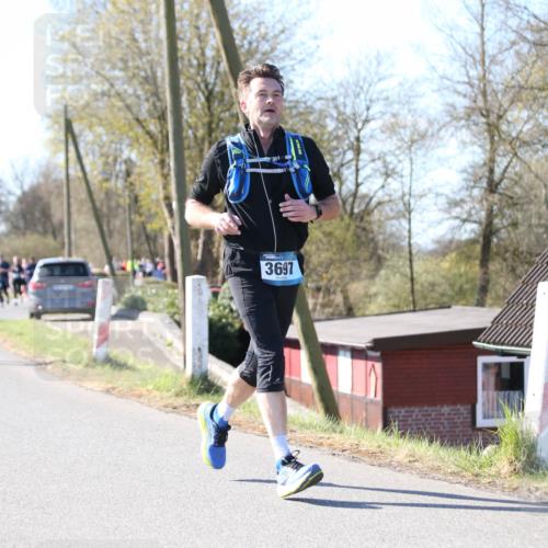 06.04.2025 - 44. Internationalen Wilhelmsburger Insellauf Jannik Wohlers http://msf.ph/oto/7624210 06.04.2025 10:33:36 Laufen 3697, 104 meine-sportfotos.de