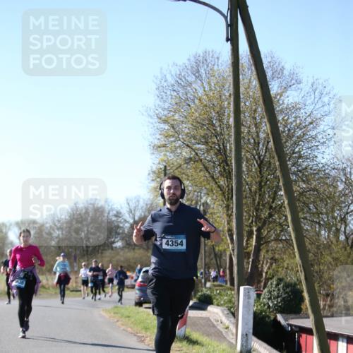 06.04.2025 - 44. Internationalen Wilhelmsburger Insellauf Jannik Wohlers http://msf.ph/oto/7624214 06.04.2025 10:33:39 Laufen 1638, 4354 meine-sportfotos.de