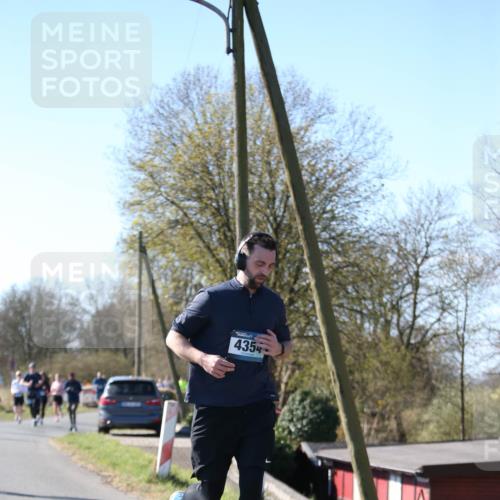 06.04.2025 - 44. Internationalen Wilhelmsburger Insellauf Jannik Wohlers http://msf.ph/oto/7624217 06.04.2025 10:33:39 Laufen 4354 meine-sportfotos.de