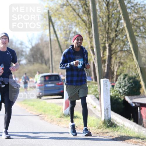 06.04.2025 - 44. Internationalen Wilhelmsburger Insellauf Jannik Wohlers http://msf.ph/oto/7624250 06.04.2025 10:33:51 Laufen 5, 3332 meine-sportfotos.de