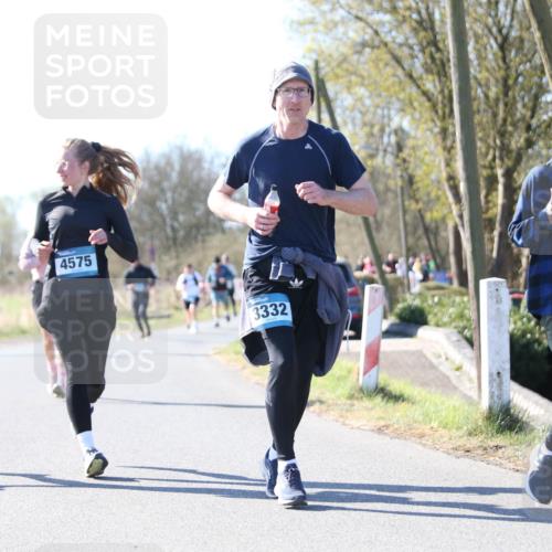 06.04.2025 - 44. Internationalen Wilhelmsburger Insellauf Jannik Wohlers http://msf.ph/oto/7624252 06.04.2025 10:33:52 Laufen 4376, 4575, 3332, 277 meine-sportfotos.de