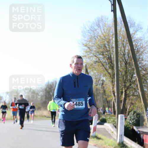 06.04.2025 - 44. Internationalen Wilhelmsburger Insellauf Jannik Wohlers http://msf.ph/oto/7624268 06.04.2025 10:34:00 Laufen 485 meine-sportfotos.de