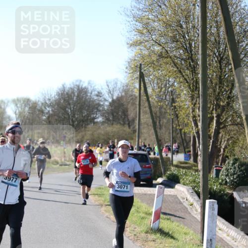 06.04.2025 - 44. Internationalen Wilhelmsburger Insellauf Jannik Wohlers http://msf.ph/oto/7624294 06.04.2025 10:34:11 Laufen 3977, 4338, 3071 meine-sportfotos.de