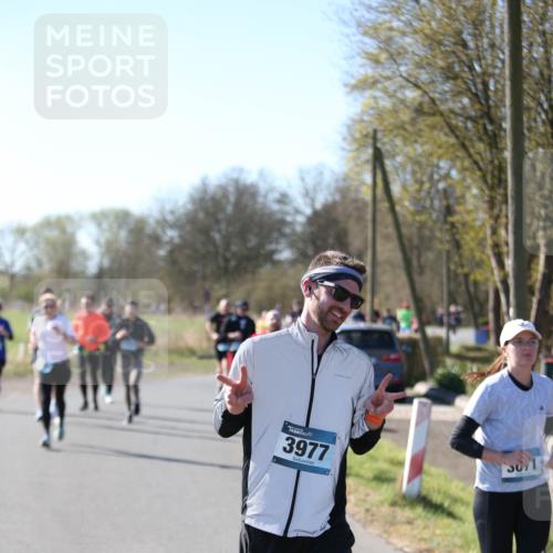 06.04.2025 - 44. Internationalen Wilhelmsburger Insellauf Jannik Wohlers http://msf.ph/oto/7624300 06.04.2025 10:34:12 Laufen 3977 meine-sportfotos.de