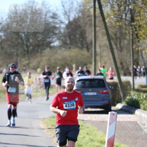06.04.2025 - 44. Internationalen Wilhelmsburger Insellauf Jannik Wohlers http://msf.ph/oto/7624301 06.04.2025 10:34:14 Laufen 4010, 4338 meine-sportfotos.de
